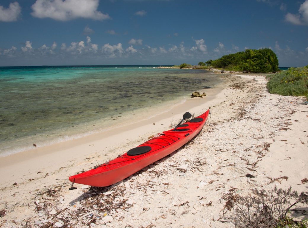 DX0FKX Belize, Caribbean Sea, Stann Creek District near Placencia. Laughing Bird Caye National Park.